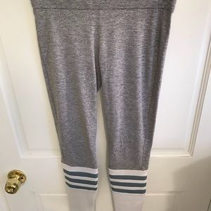 Bombshell gray sock leggings